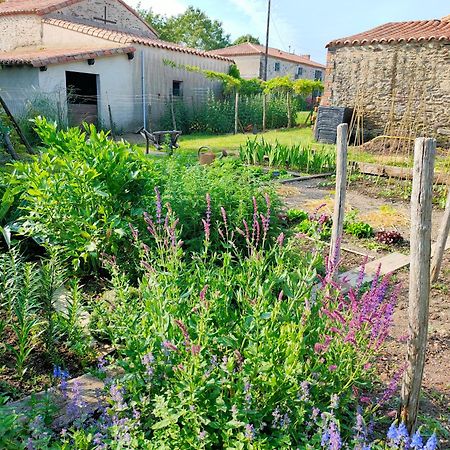 Le Vieux Logis De La Galocherie Sainte-Florence Luaran gambar