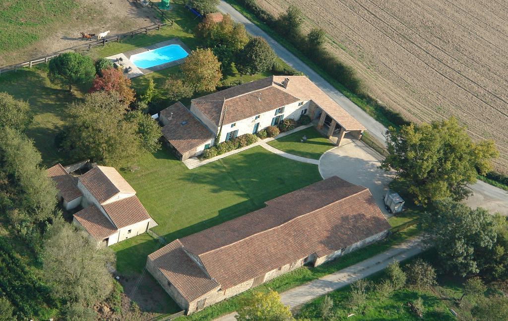 Le Vieux Logis De La Galocherie Sainte-Florence Luaran gambar
